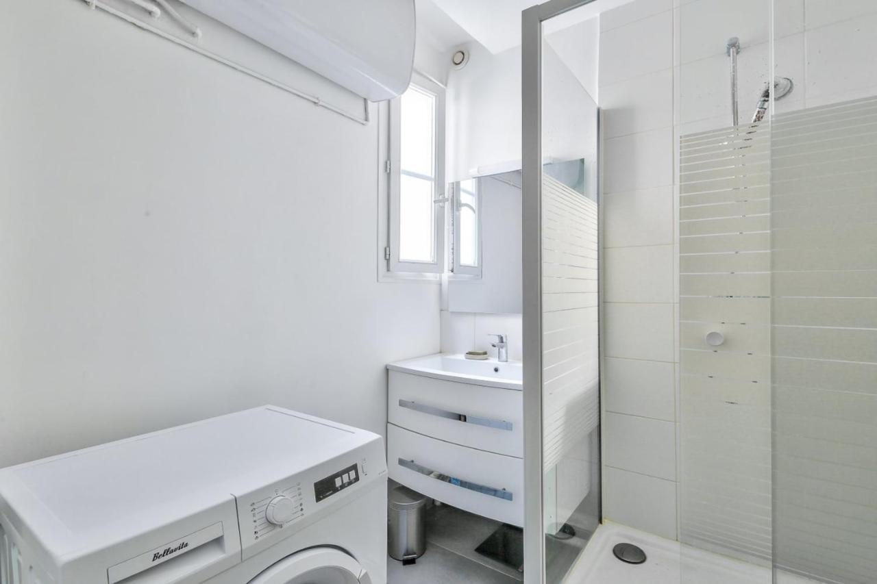 Large Cozy Apartment Near Convention Париж Экстерьер фото