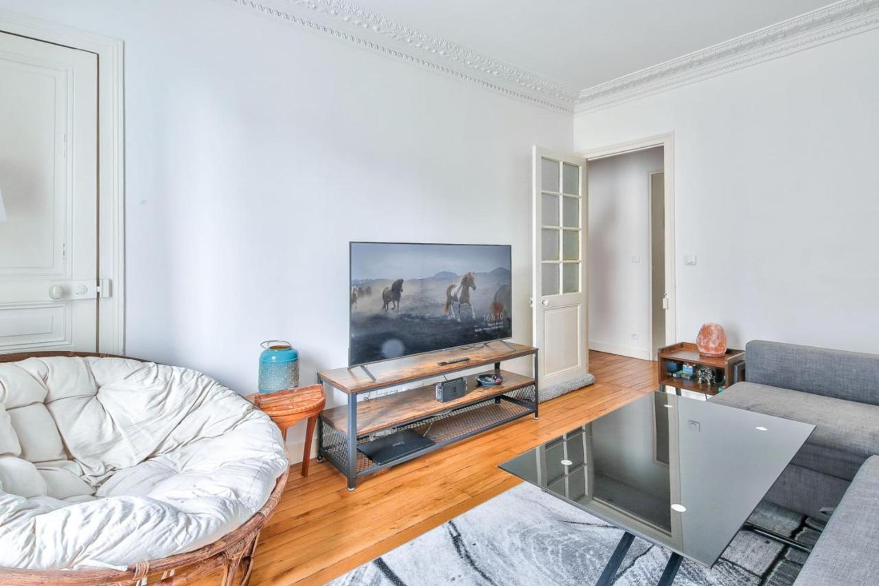 Large Cozy Apartment Near Convention Париж Экстерьер фото