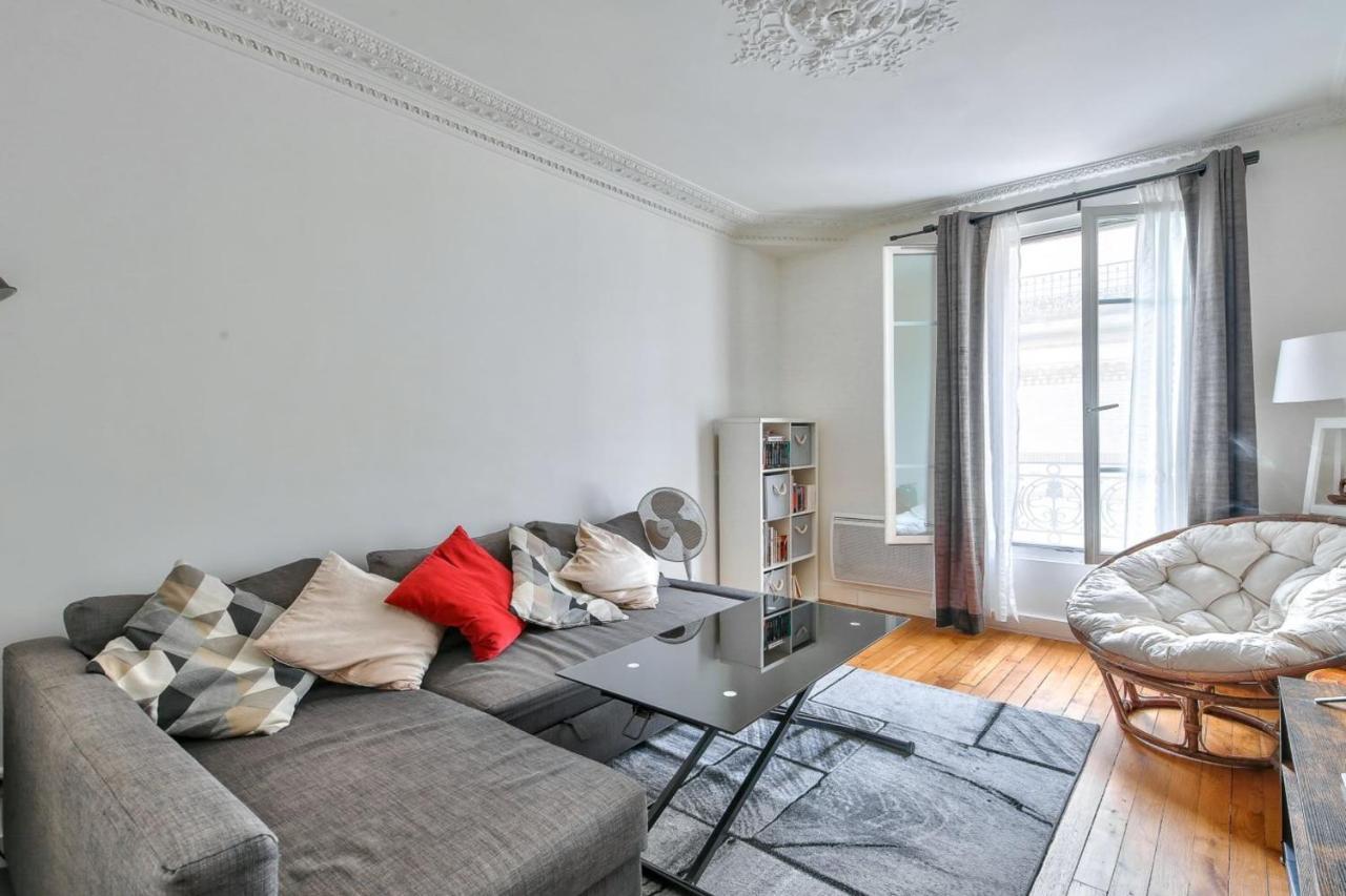 Large Cozy Apartment Near Convention Париж Экстерьер фото